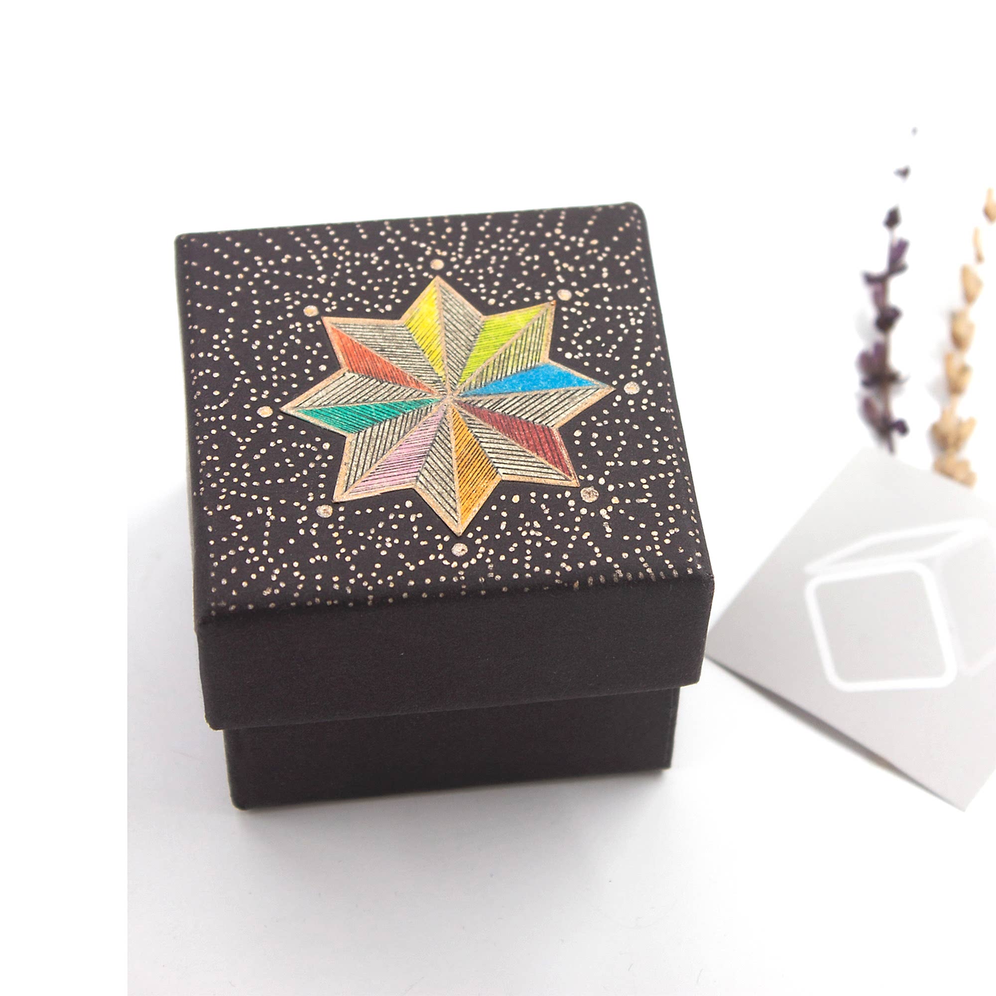 01_DesenliKapak_HediyeKutusu