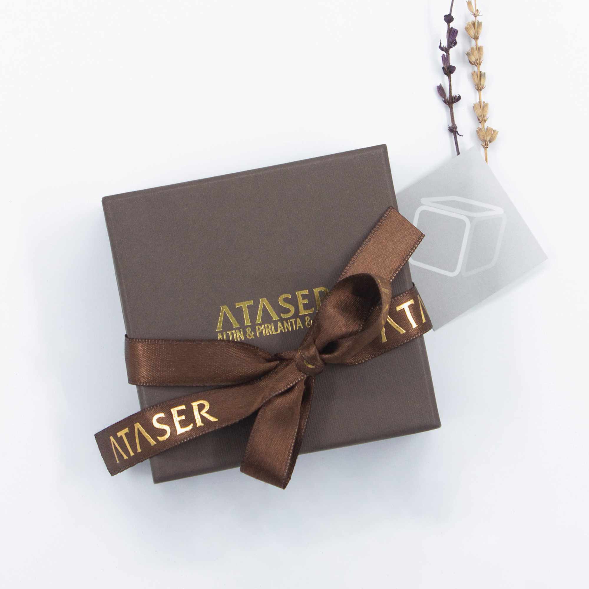 01_Ataser_AltinPirlantaSaatKutu